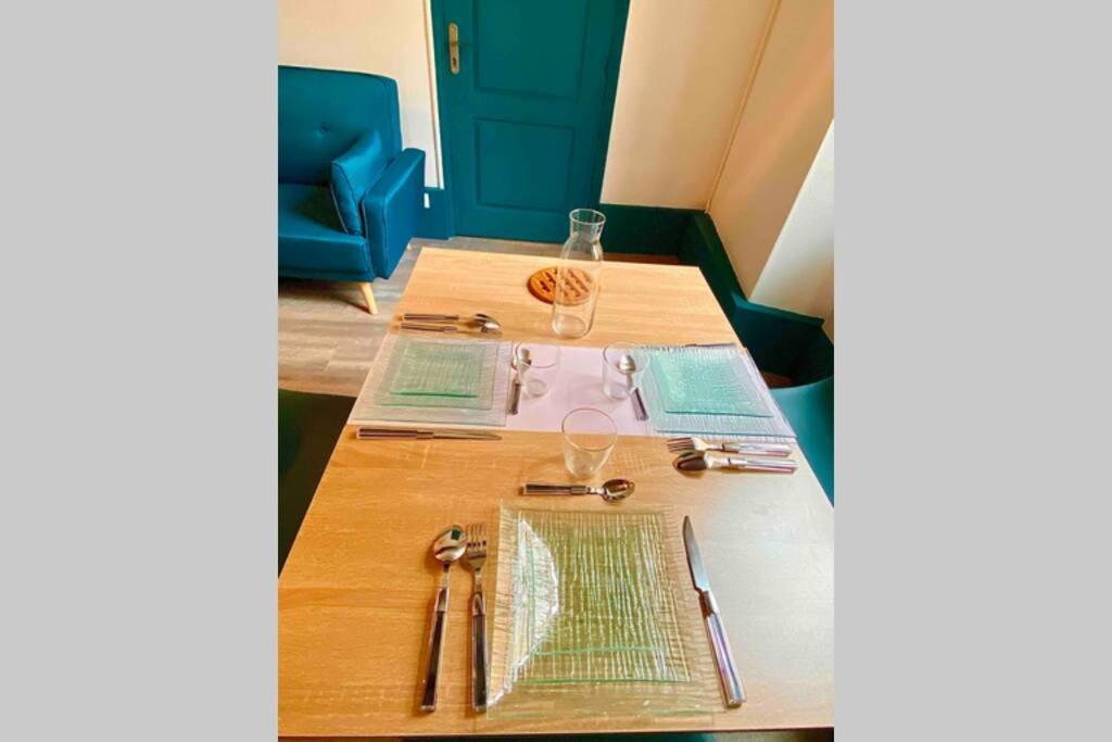 Apartment De Charme Plein Coeur De Moulins *