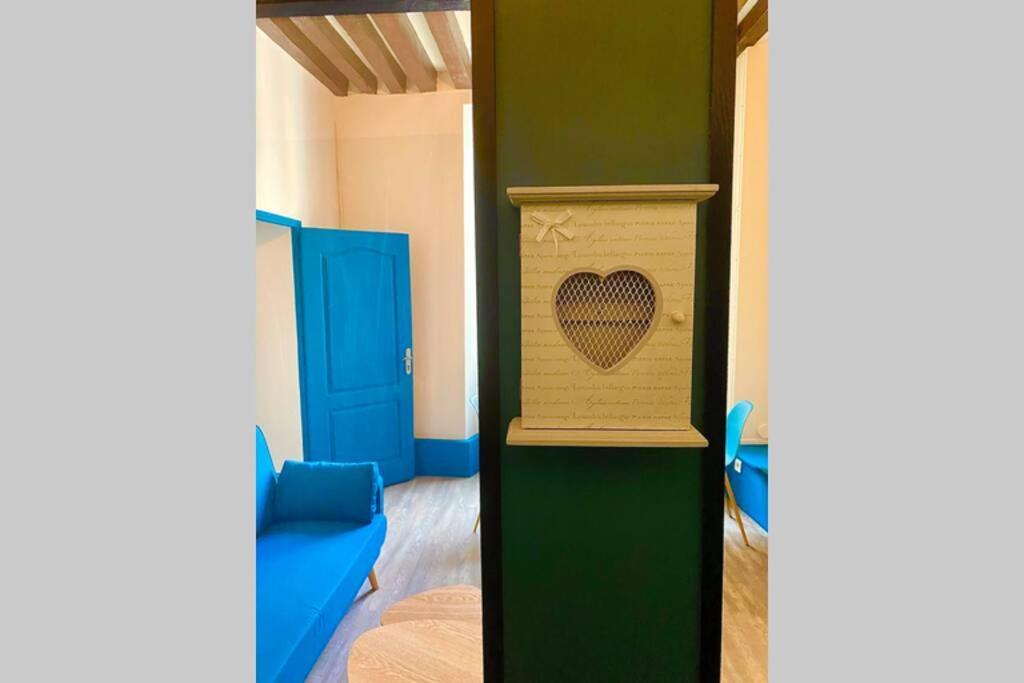 De Charme Plein Coeur De Moulins Apartment