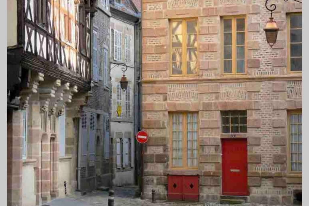 De Charme Plein Coeur De Moulins Apartment